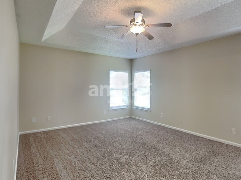 Building Photo - 3558 Brangus Ct