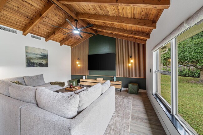 Building Photo - 12192 Branding Iron Ct