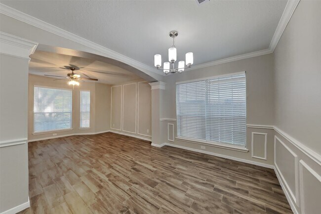 Building Photo - 24810 Butterwick Dr