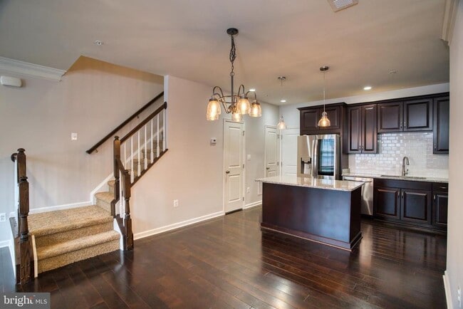 Building Photo - 23542 Buckland Farm Terrace