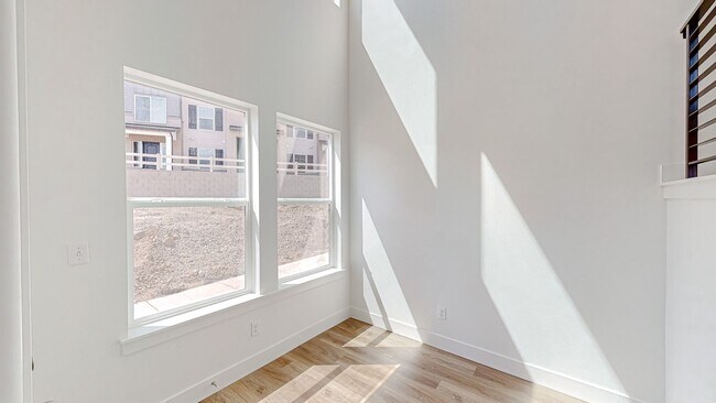 Building Photo - NEW *No Security Deposit Required Upfront!    2024 Townhome With Move In Special!