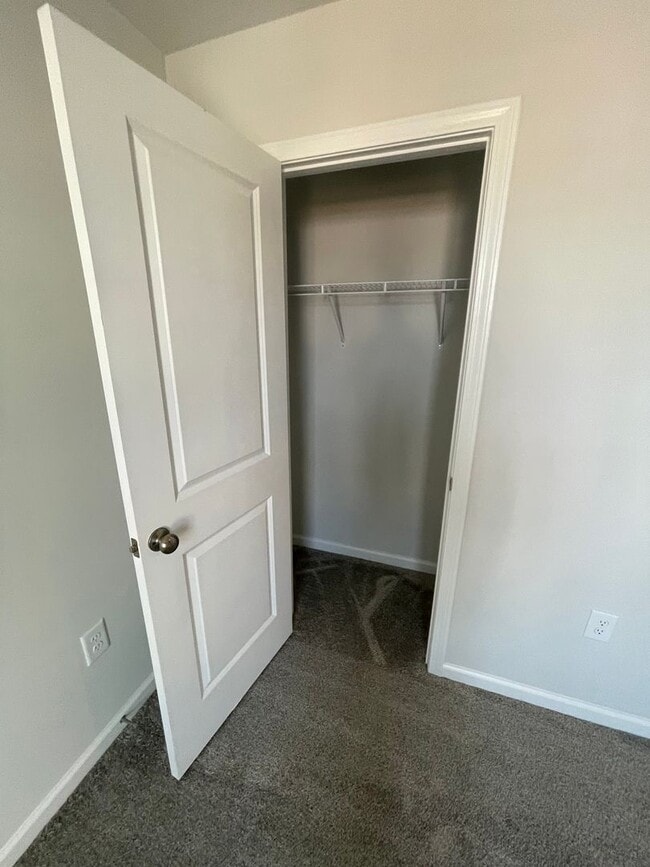 Building Photo - Charming 3 Bedroom Home Located in Raleigh