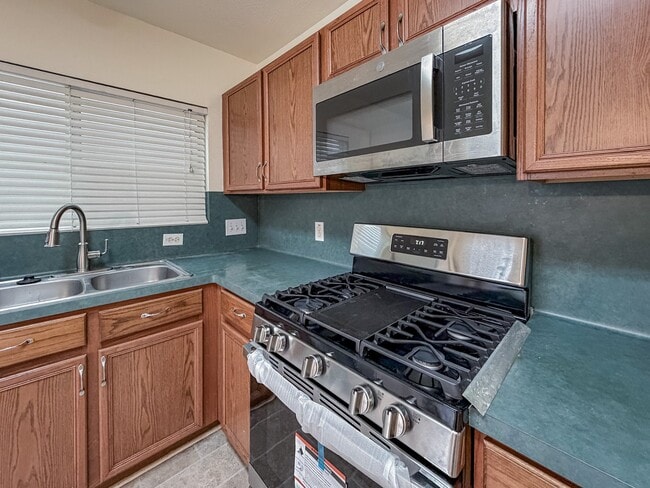 Building Photo - 20935 Young Meadows Way