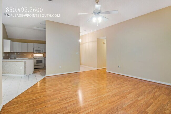 Building Photo - 366 Bay Tree Dr