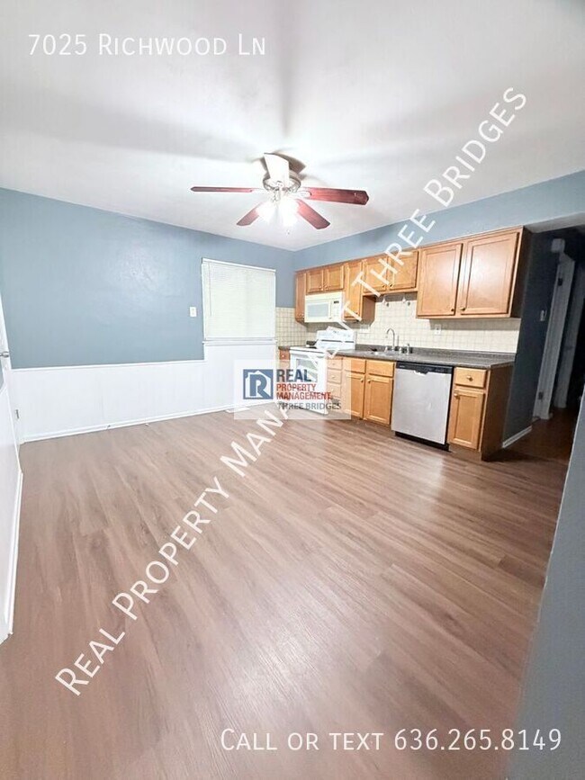 Building Photo - 7025 Richwood Ln