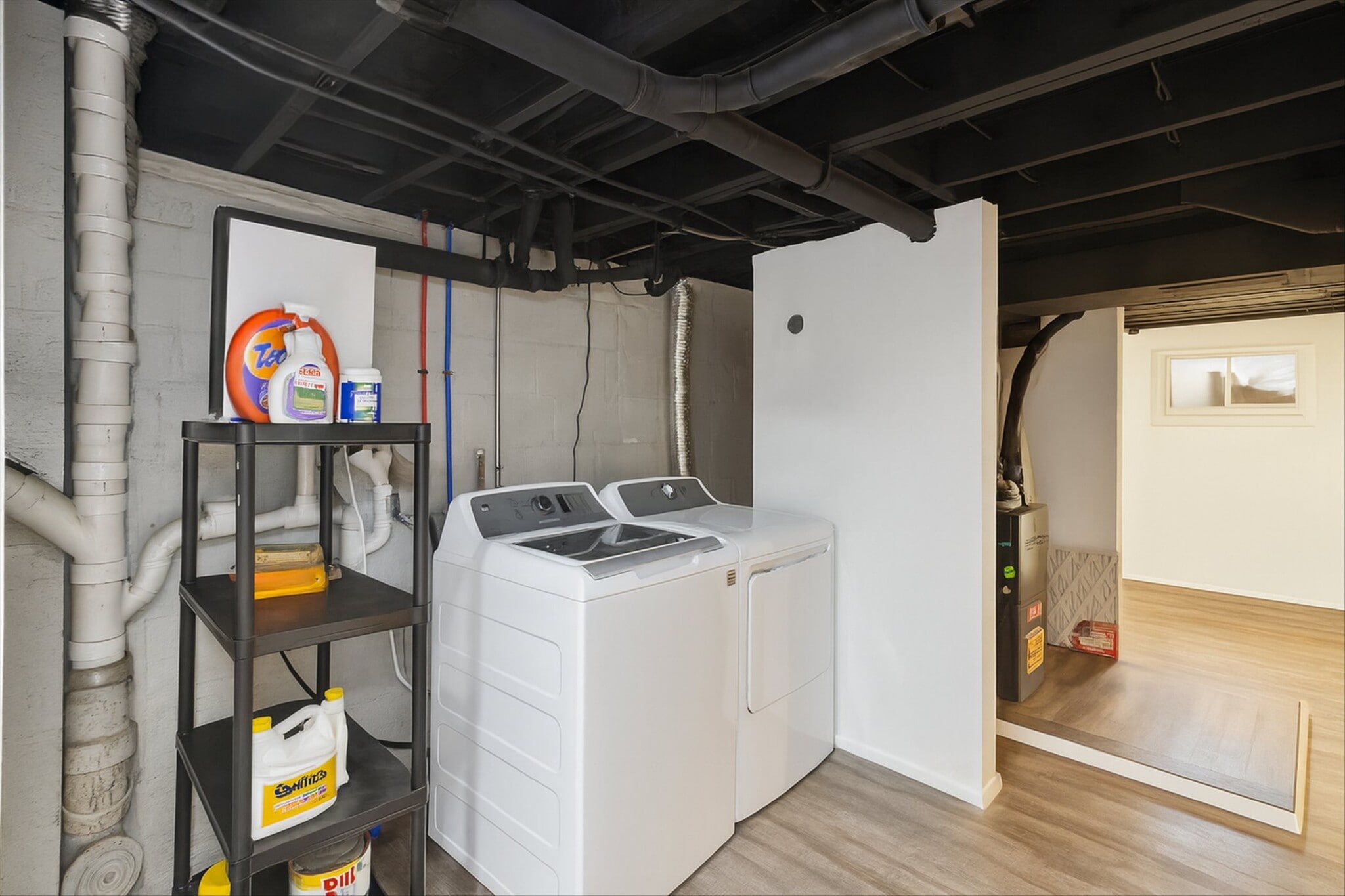 Building Photo - 671 W Clark Rd