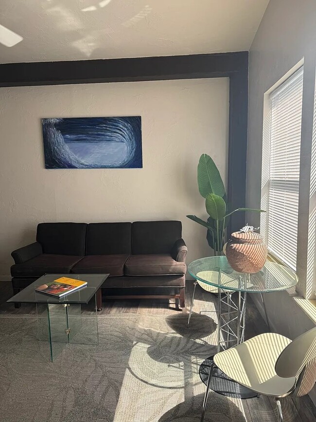 Building Photo - 302 Riverhill Blvd