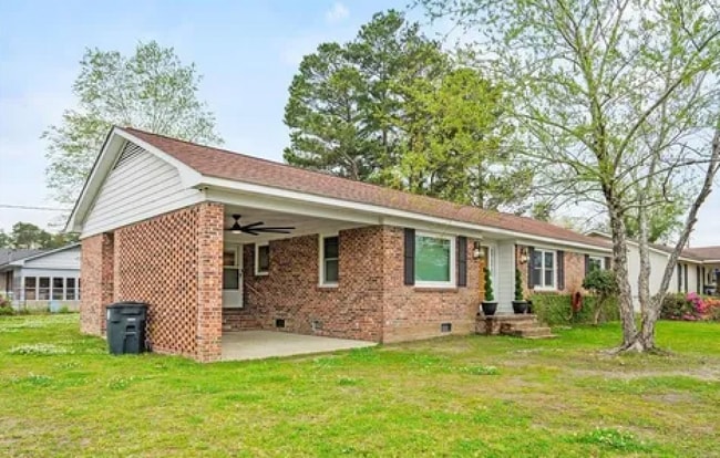 Primary Photo - 1007 Highland Dr