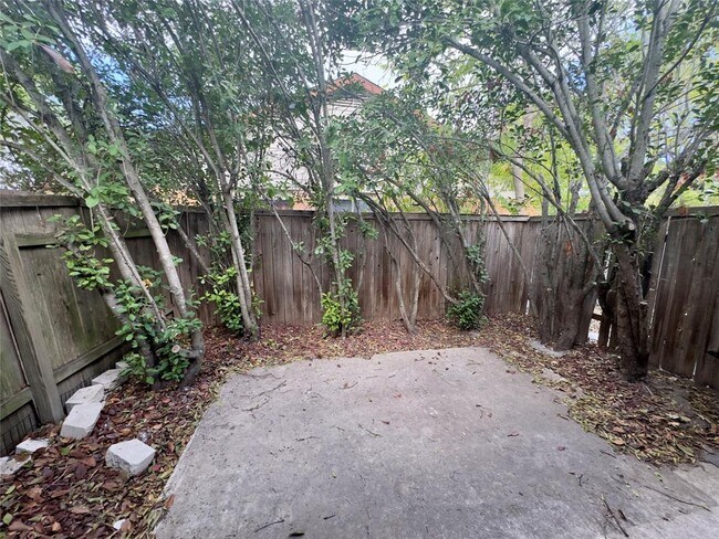 Building Photo - 112 S Mockingbird Ln