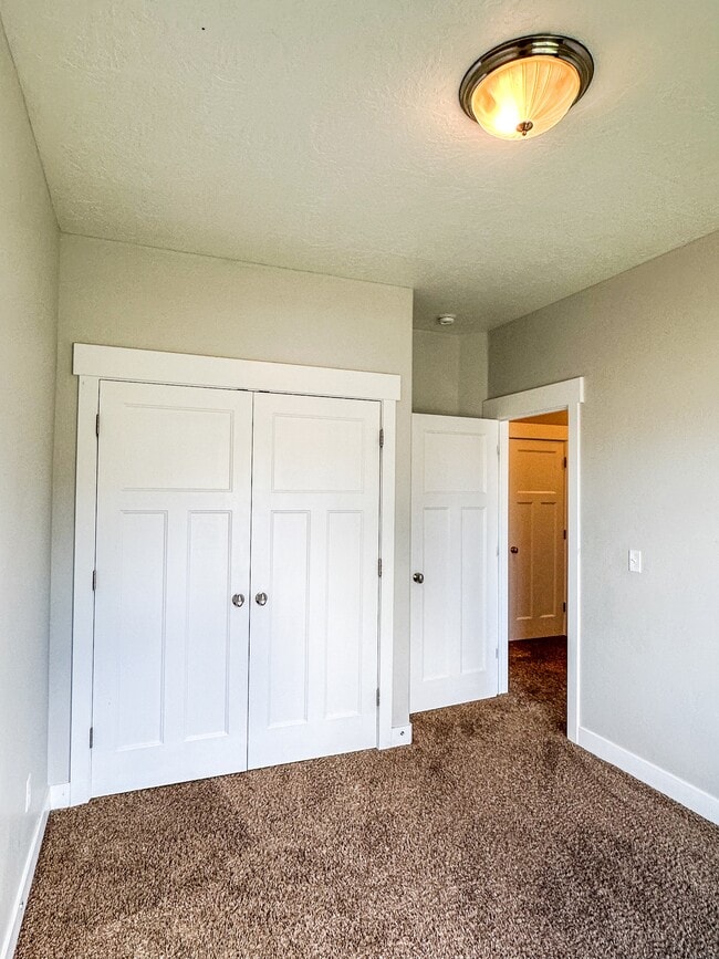 Building Photo - 4441 Wynridge Ln