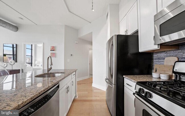 Building Photo - 2020 12th St NW