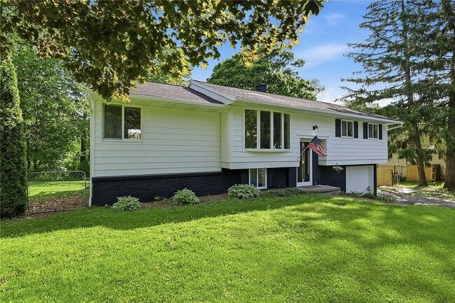 Building Photo - 40 Oak Hill Terrace