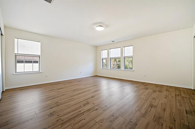 Building Photo - 11112 Chatam Berry Ln