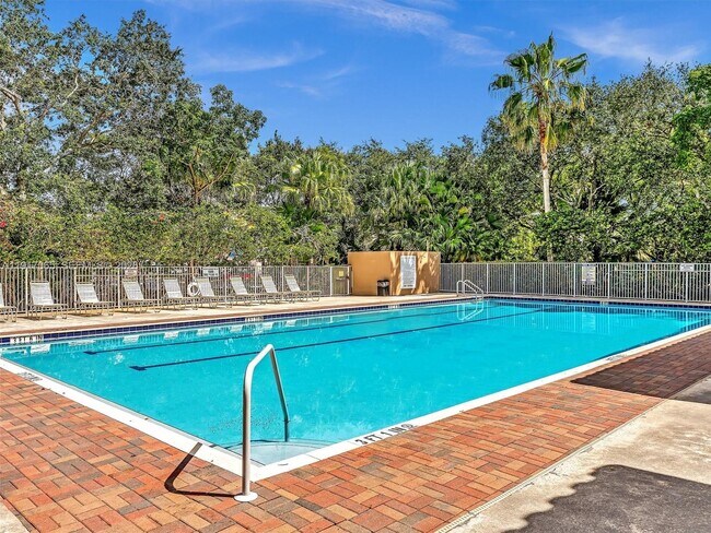 Building Photo - 1353 Springside Dr