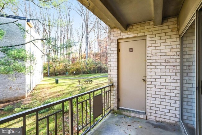 Building Photo - 12215 Braxfield Ct