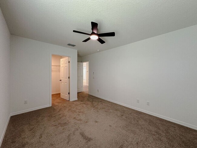 Building Photo - Brand New Zephyrhills Home!!!