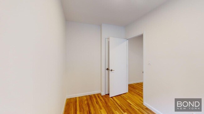 Building Photo - 415 E 73rd St