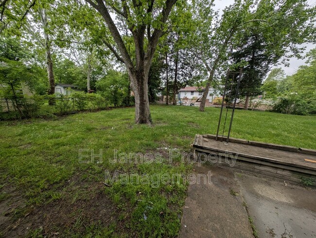 Building Photo - 2404 S 124th E Ave