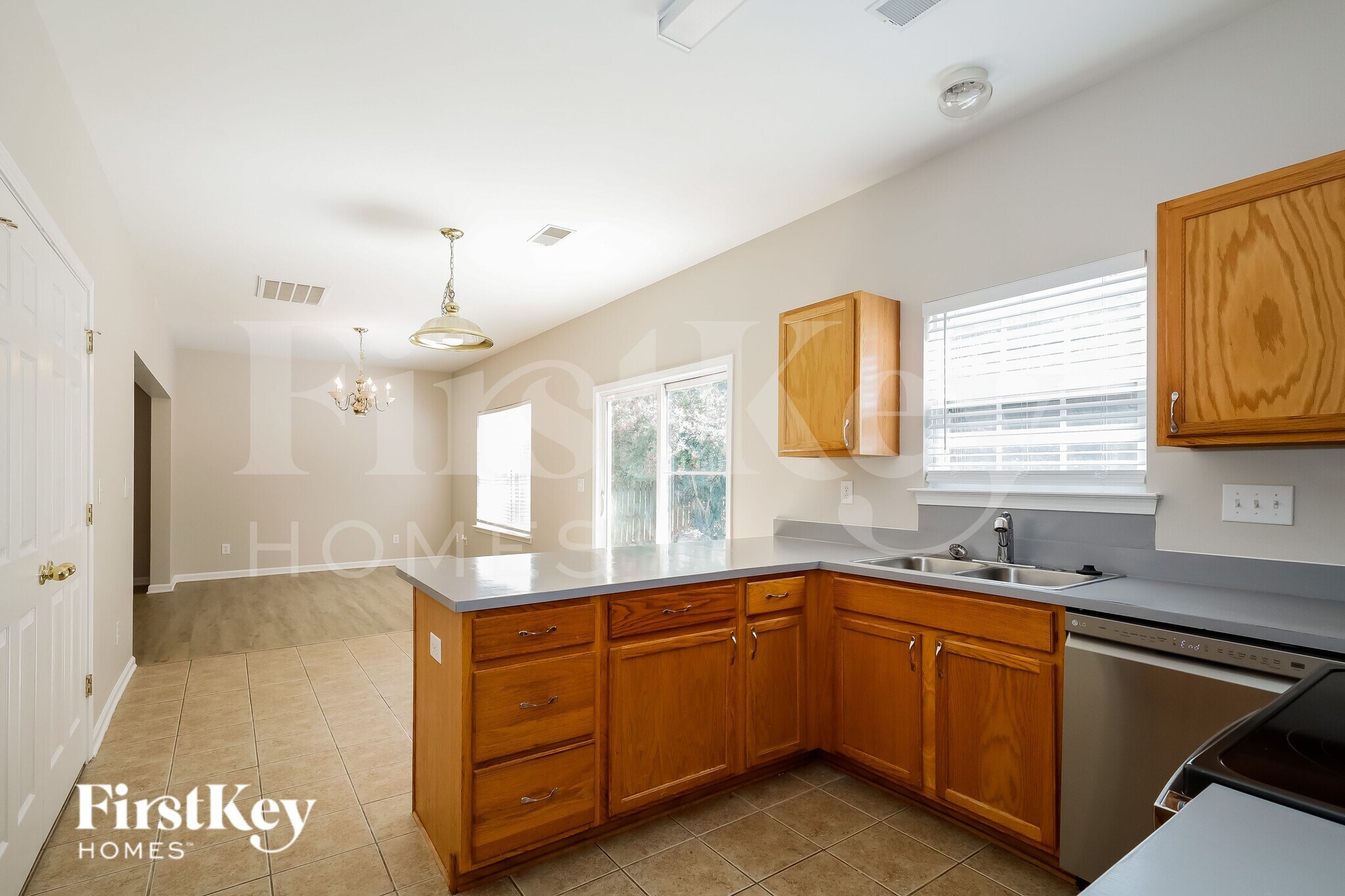 Building Photo - 2020 Pheasant Glen Rd