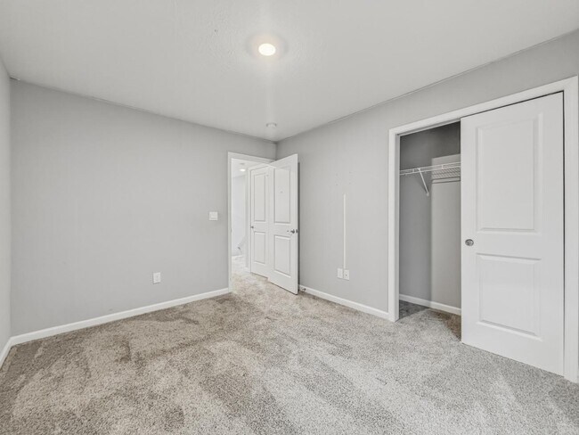 Building Photo - 2557 Plano Dr