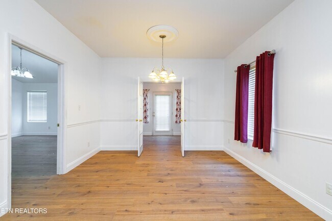 Building Photo - 7037 Wakan Ln