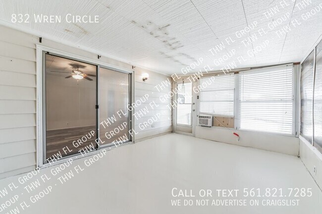 Building Photo - 832 Wren Cir