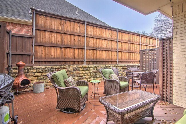 Building Photo - 4204 Lorimar Dr