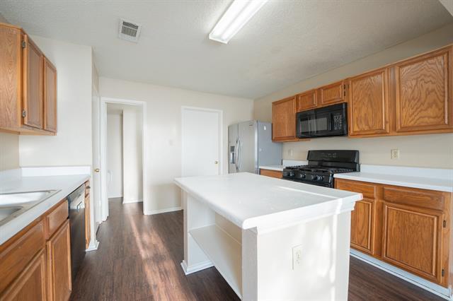 Building Photo - 5203 Wolverton Ct