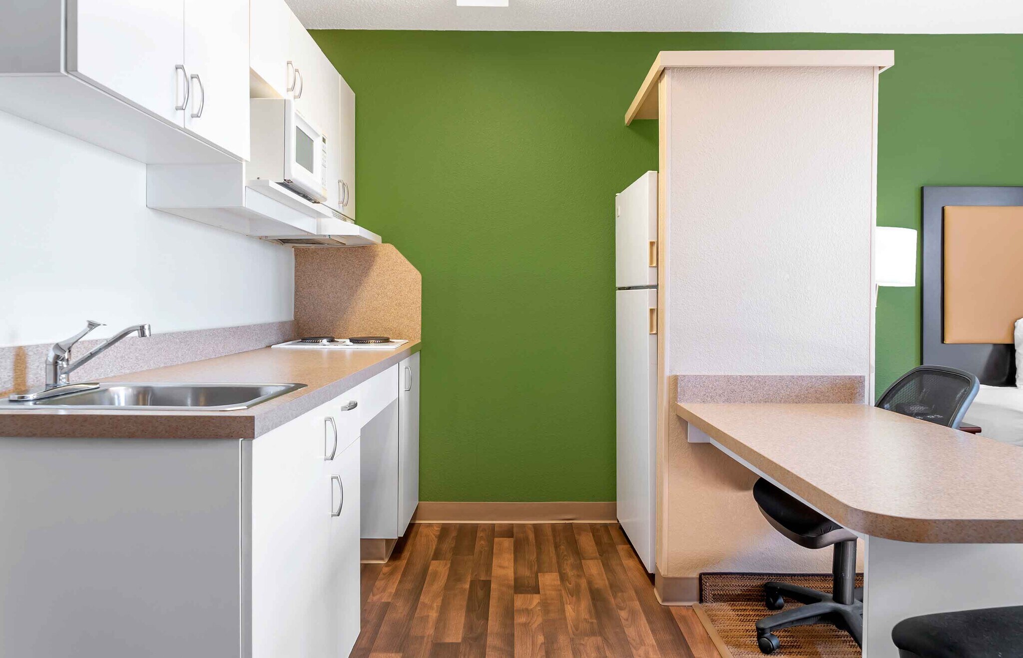 Building Photo - Furnished Studio-Toledo - Holland