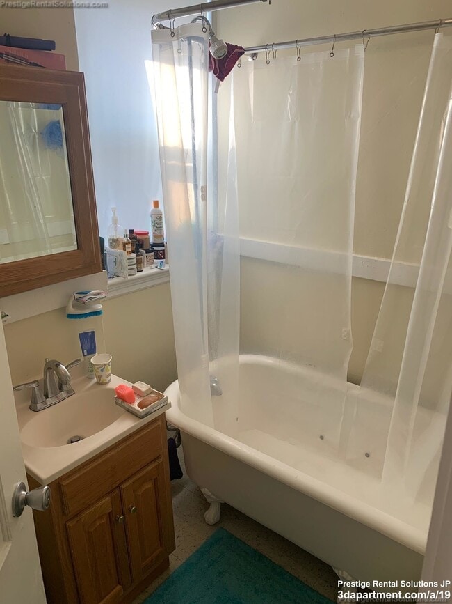 Building Photo - 91 Gordon St