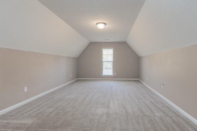 Building Photo - 12387 Bevan Dr