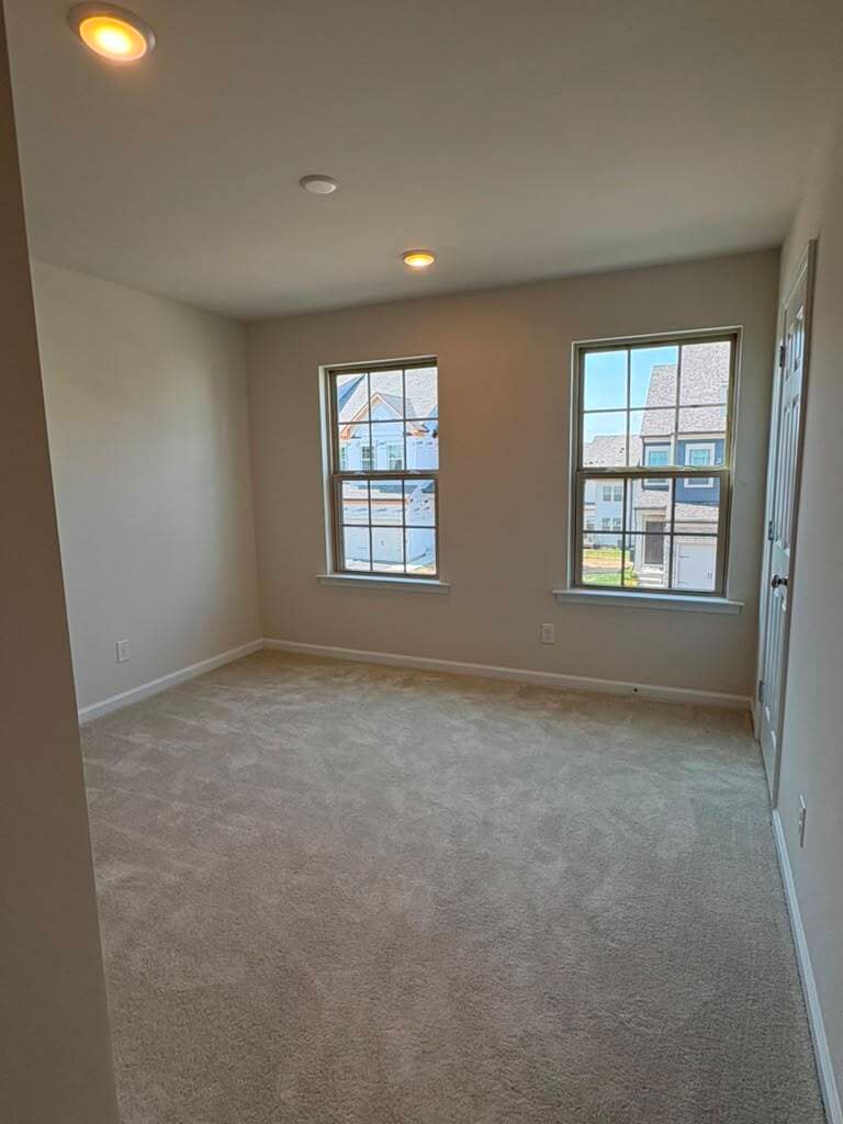 Building Photo - 112 S Buck Tavern Way