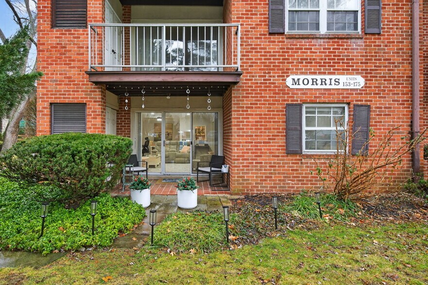 Building Photo - 159 Drummers Ln