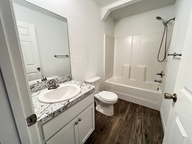 Building Photo - STUNNING 3 BD/2BA Home in Ocala!!!