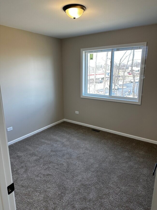 Building Photo - 317 Buena Terrace