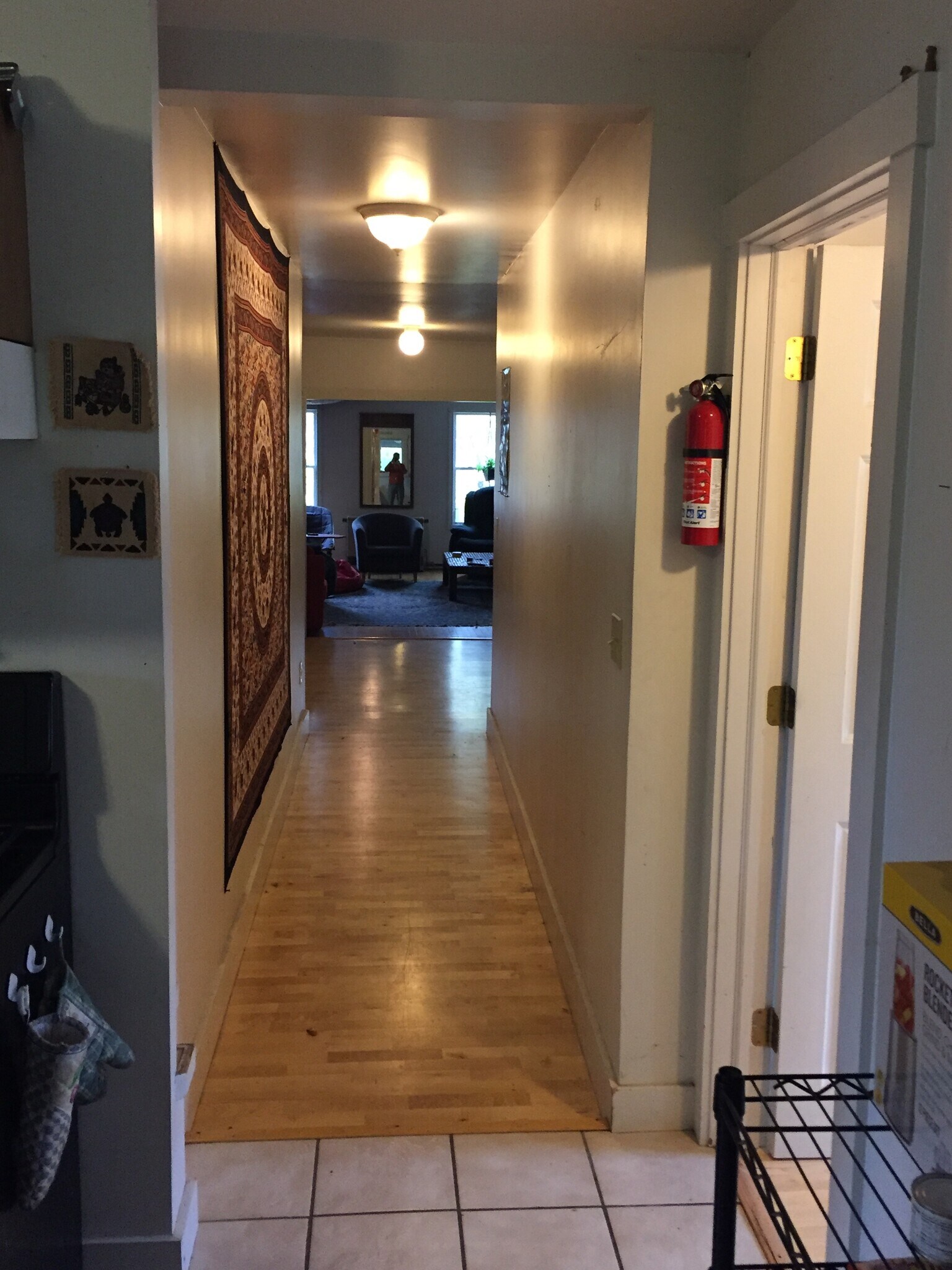 Building Photo - 196 Pine St