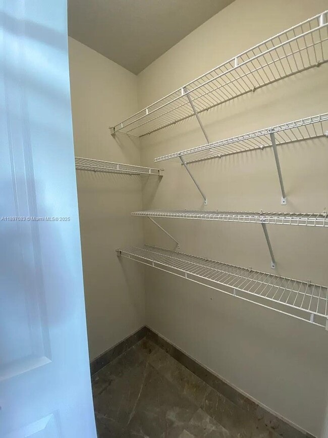 Building Photo - 1344 SW 2nd Ct