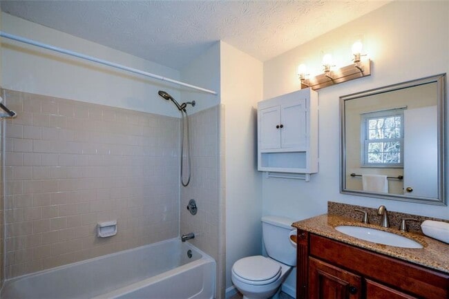 Building Photo - 115 Arborfield Way