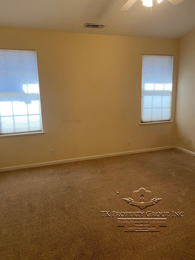 Building Photo - 108 Scotia Pines Cir