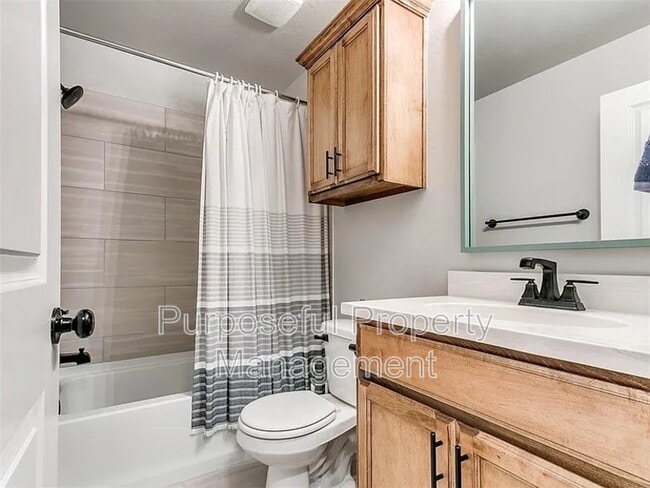 Building Photo - 8701 Ricard Dr