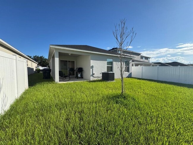 Building Photo - 1079 Papaya Cir.