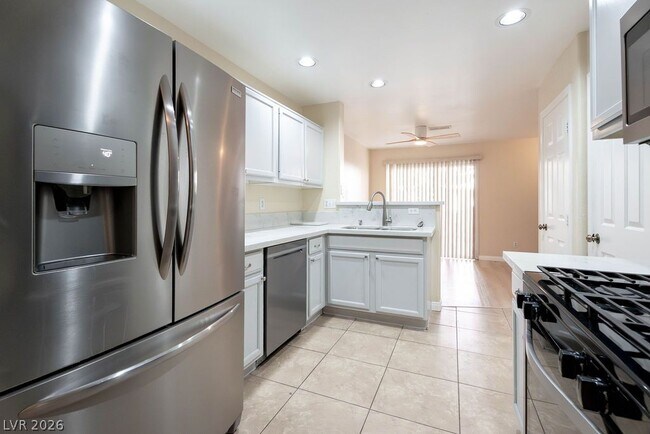 Building Photo - 8217 Diamond Star Ct