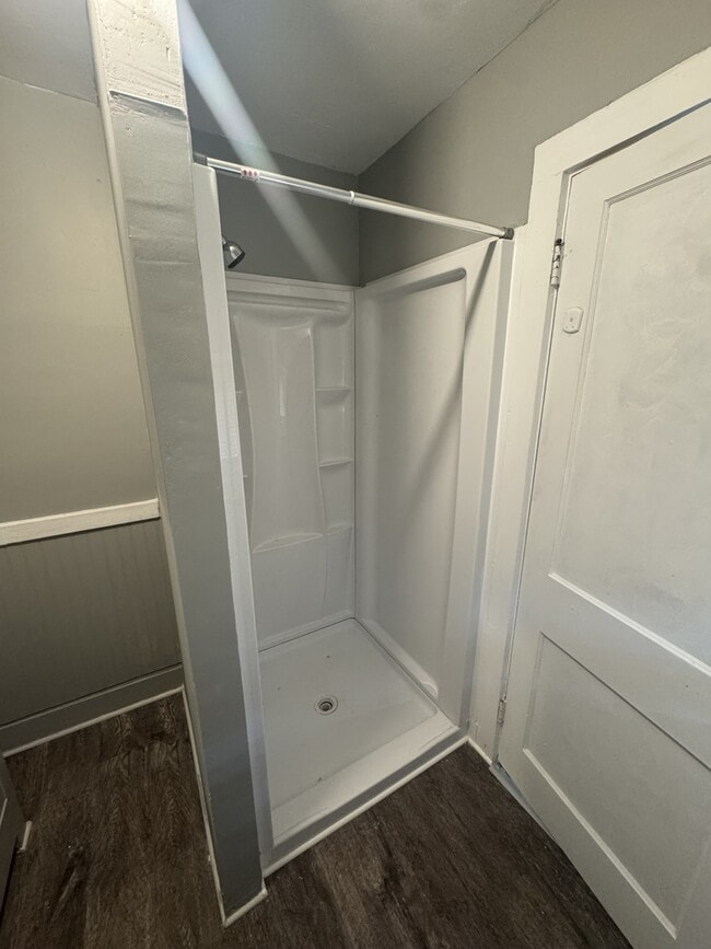 Building Photo - 143 Myrtle St