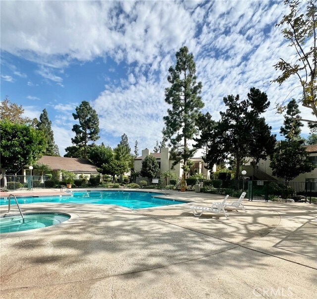Building Photo - 1350 Cabrillo Park Dr