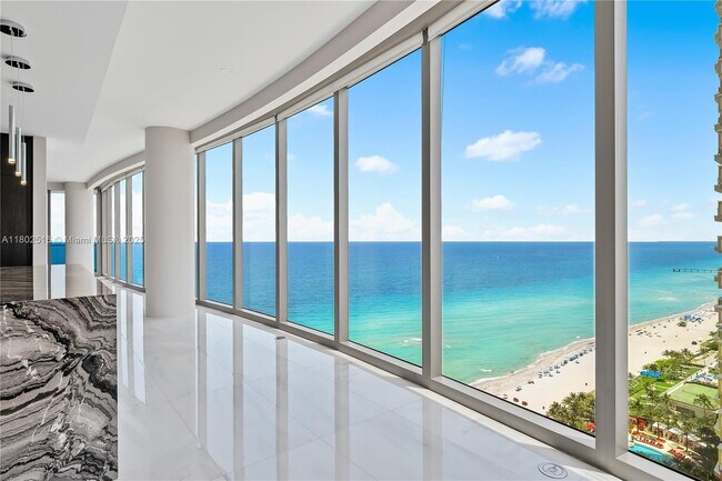Primary Photo - 17901 Collins Ave