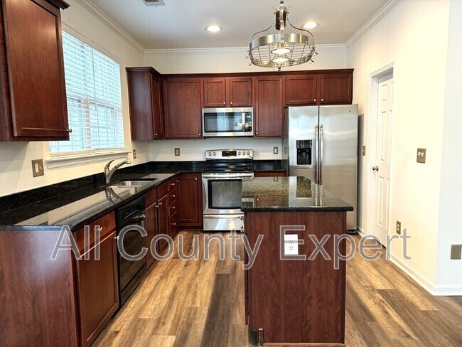 Building Photo - 969 Pierce Ivy Ct NE