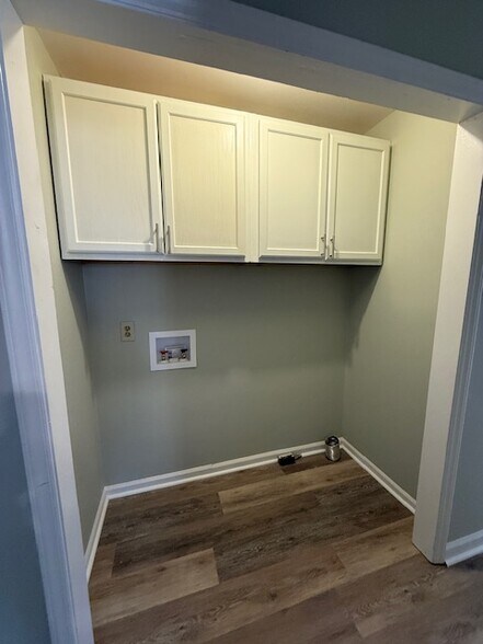 Building Photo - 7638 Jackson School Rd