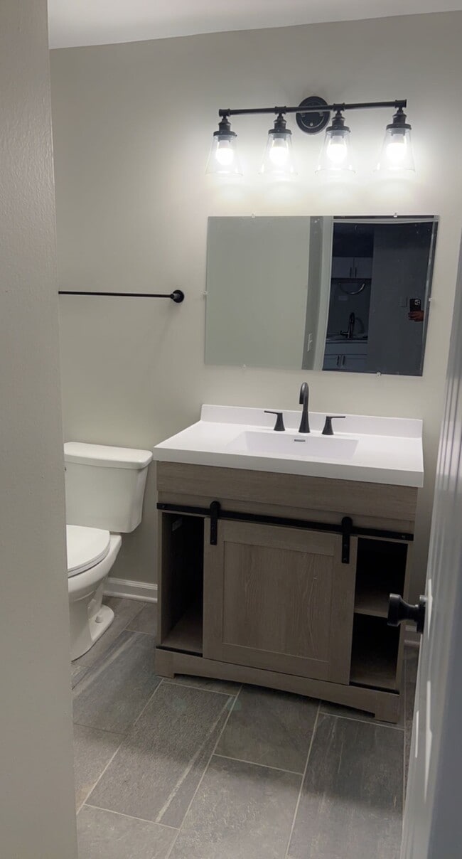 Building Photo - 9500 N Green Bay Rd