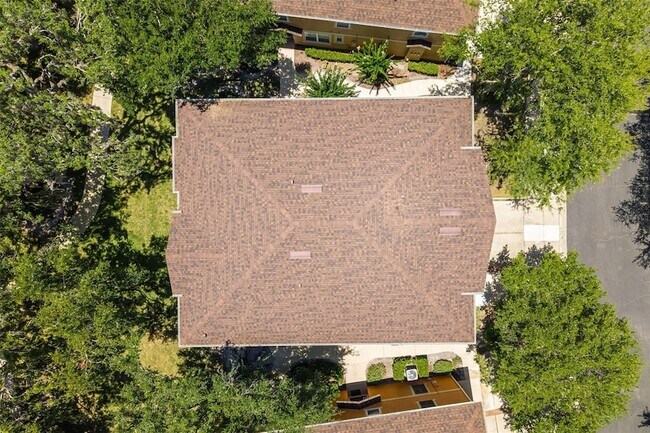 Building Photo - 3310 Pine Oak Trail