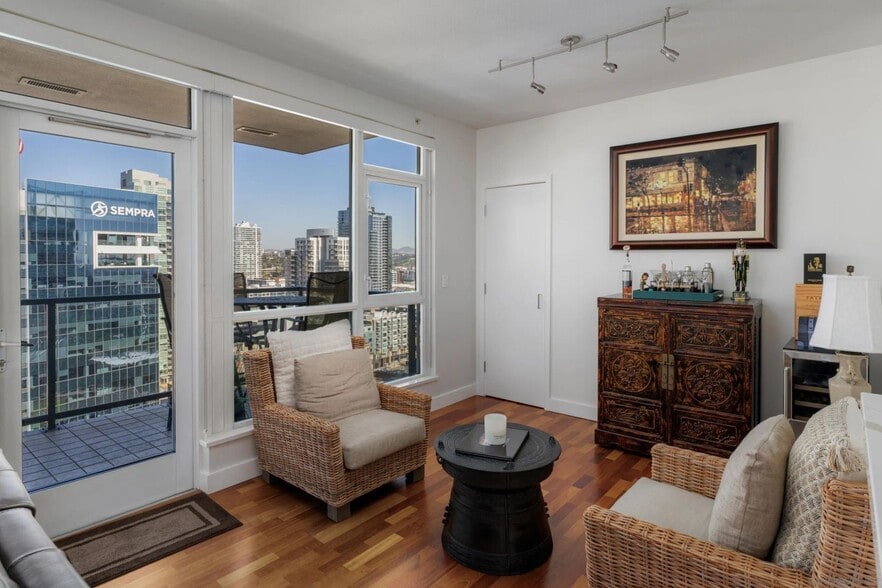 Building Photo - 325 Seventh Ave